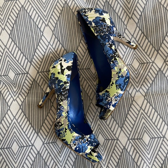 Floral heels - Picture 1 of 8